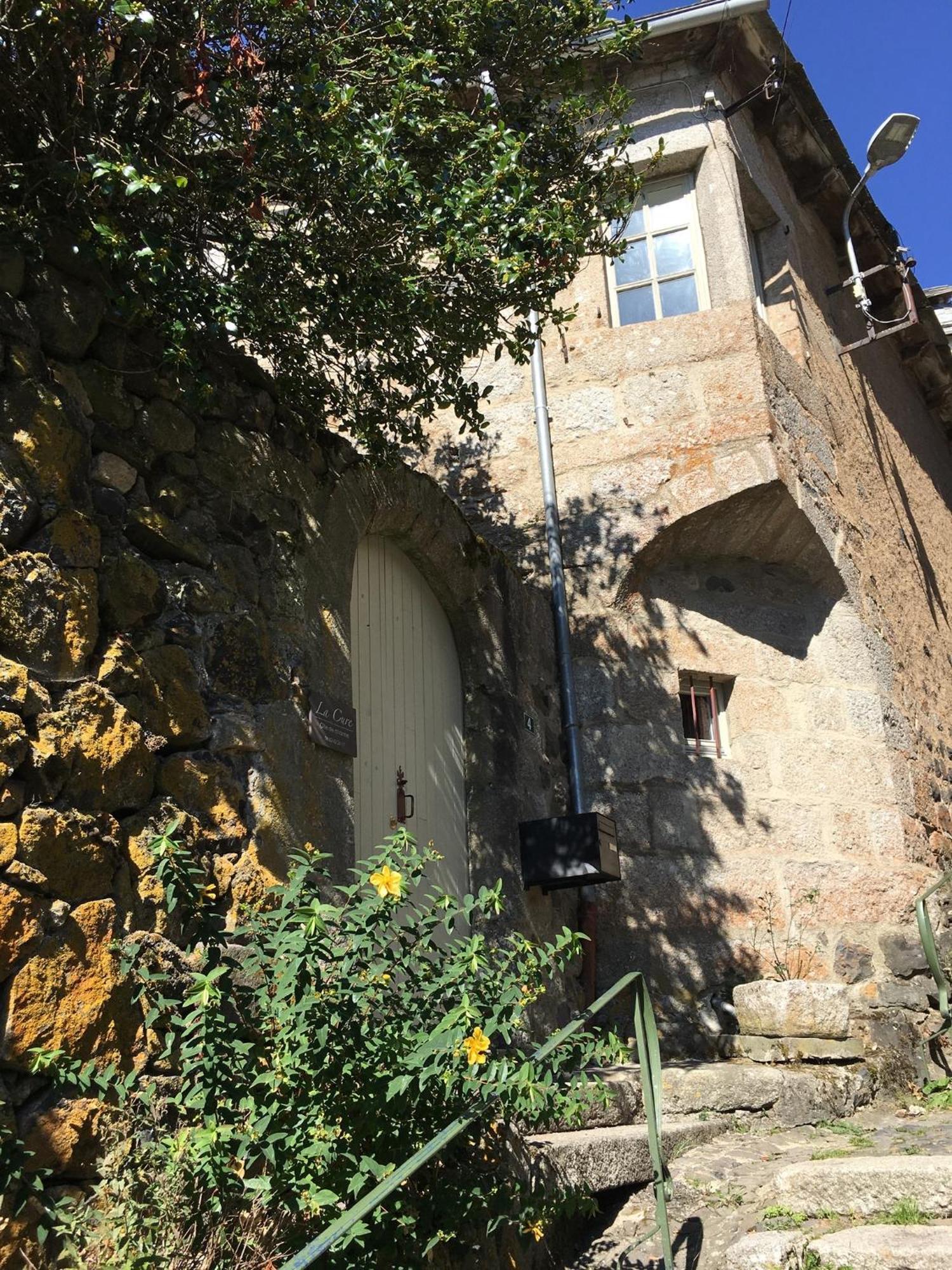 La Cure Grande Maison De Charme De 2 A 14 Personnes Saint-Urcize Exterior photo